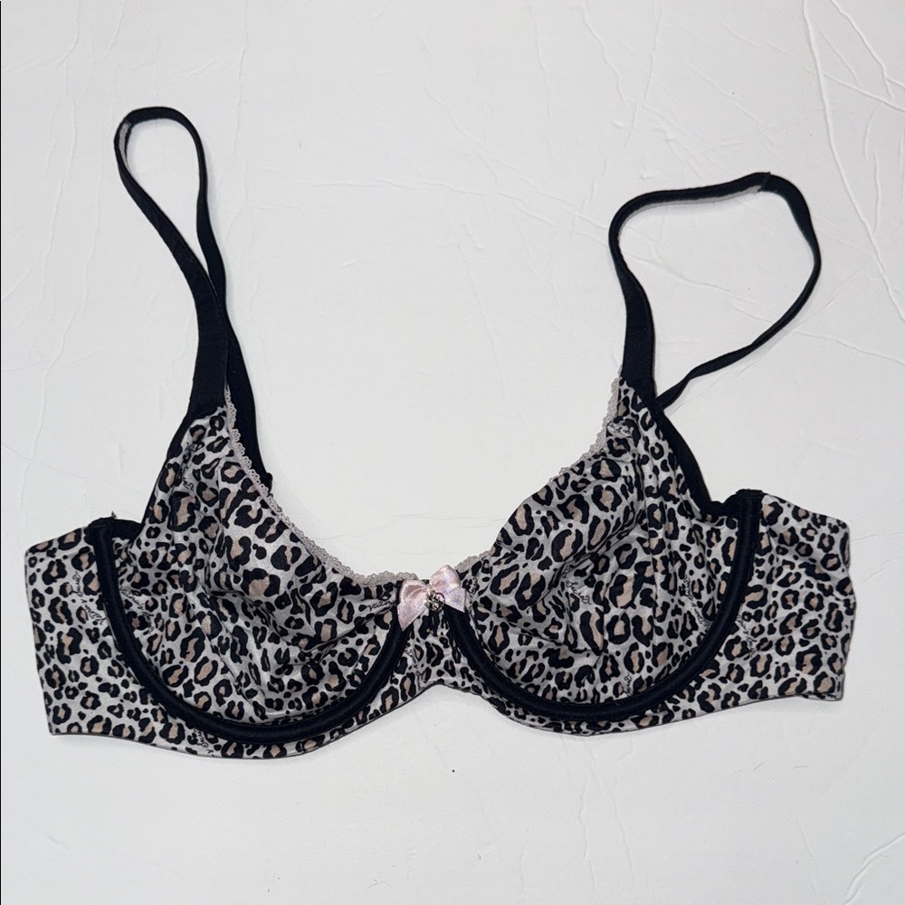 Body by Victoria’s Secret Demi Leopard Print Underwire Bra unlined adjustable